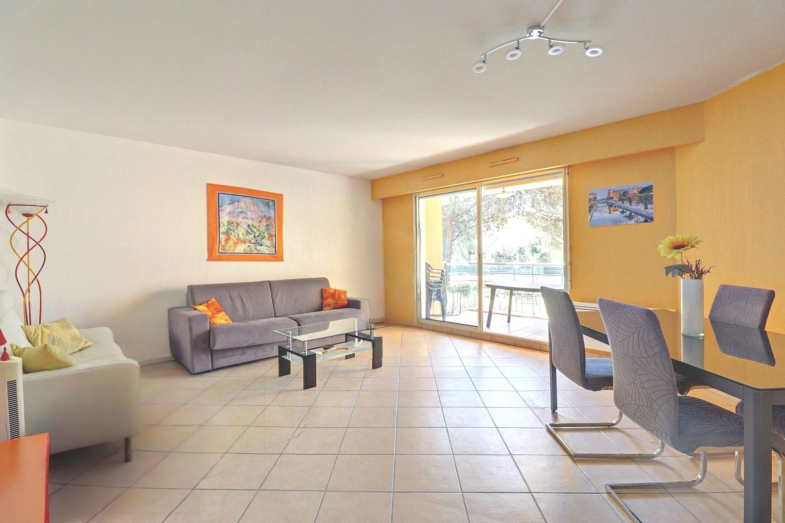 Photo 3 : Appartement 3 pièces 78 m² – au calme