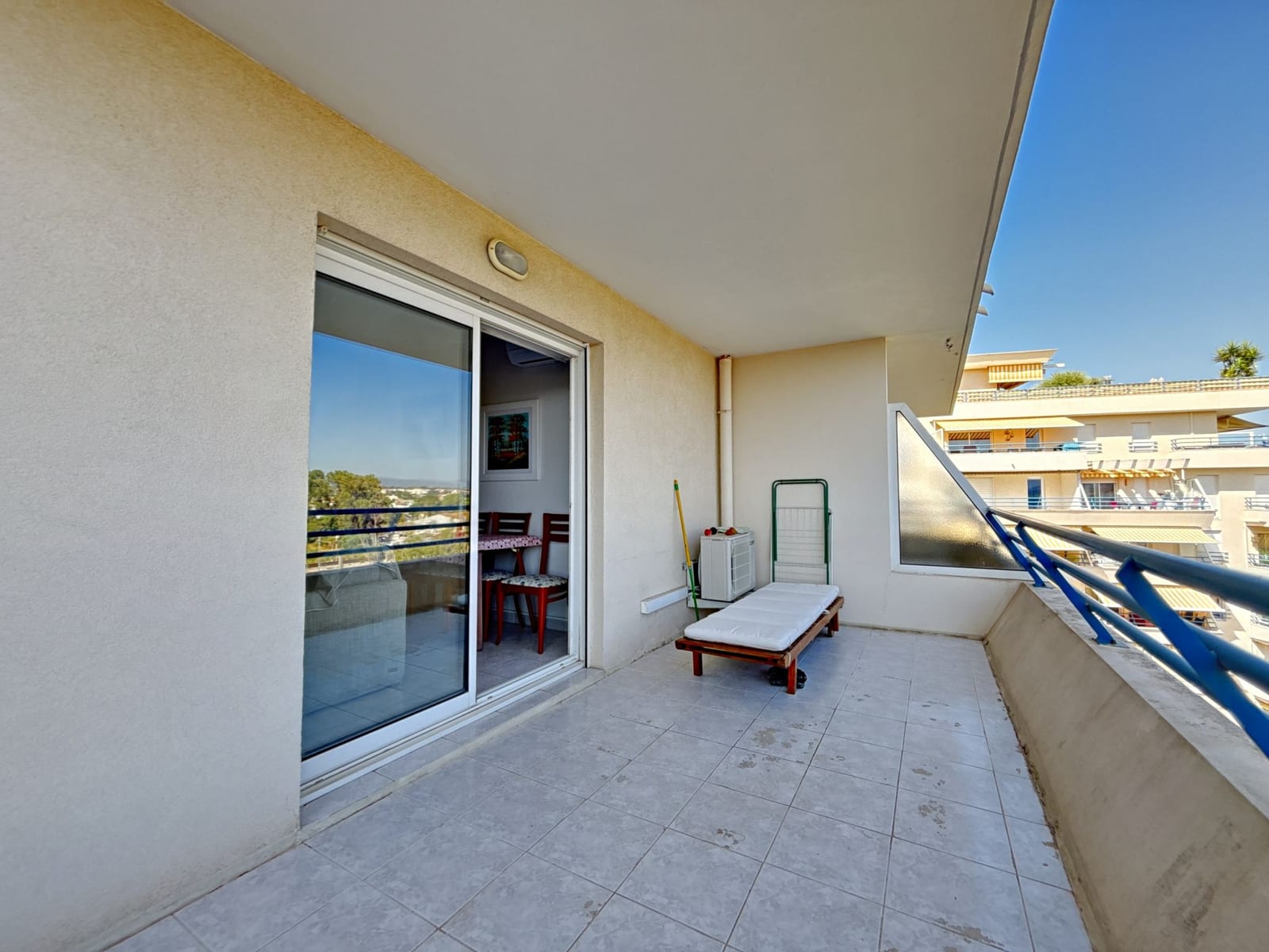 Photo 2 : Appartement 2 pièces 33 m² – au calme