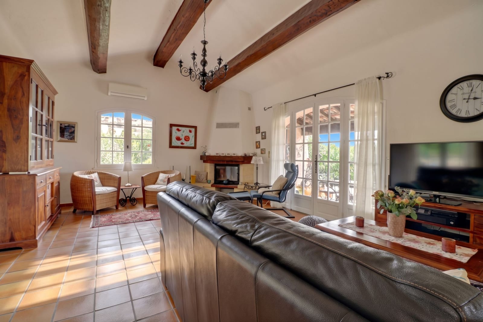 Photo 3 : Maison 6 pièces 160 m² – au calme