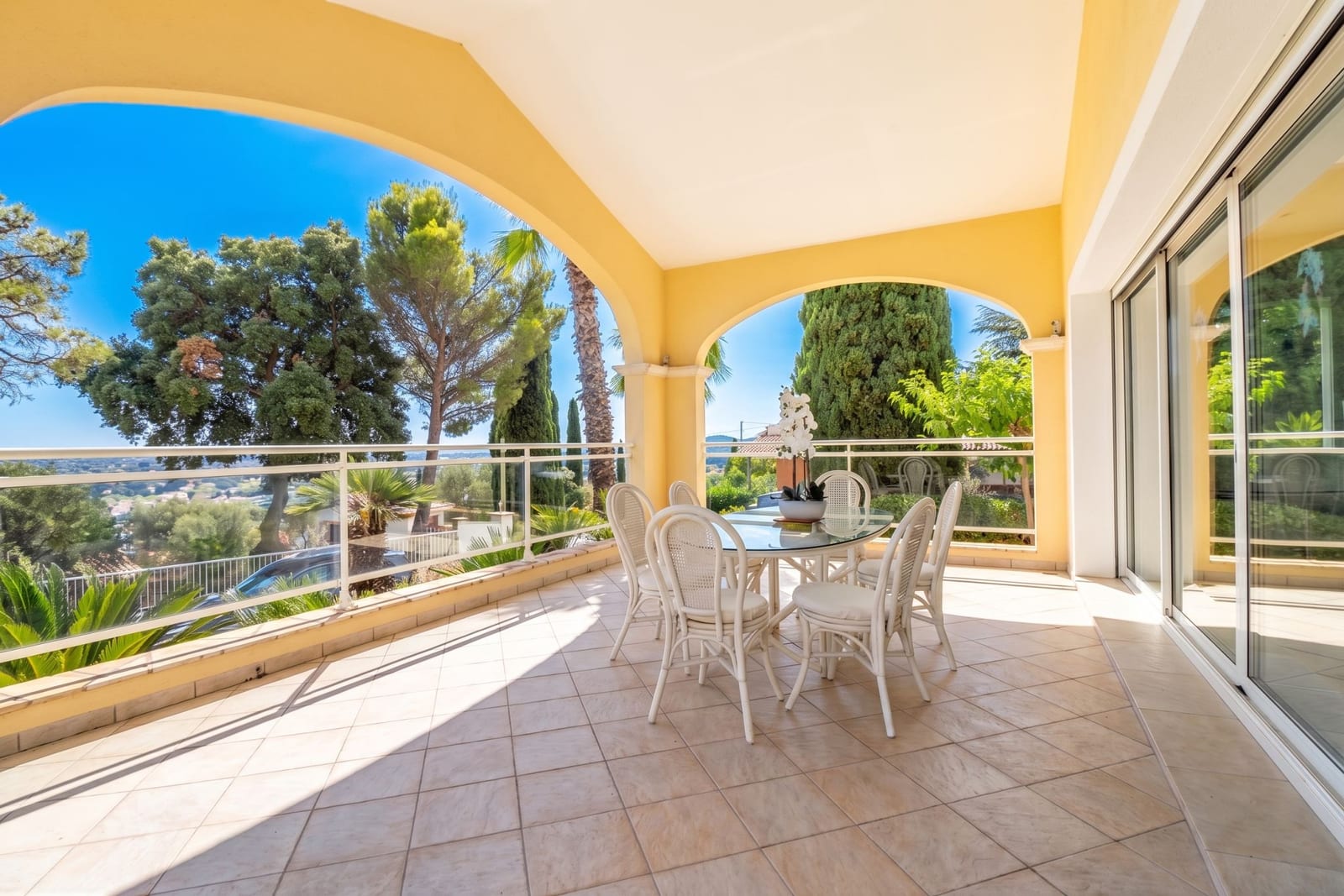 Photo 3 : Maison 6 pièces 138 m² – au calme